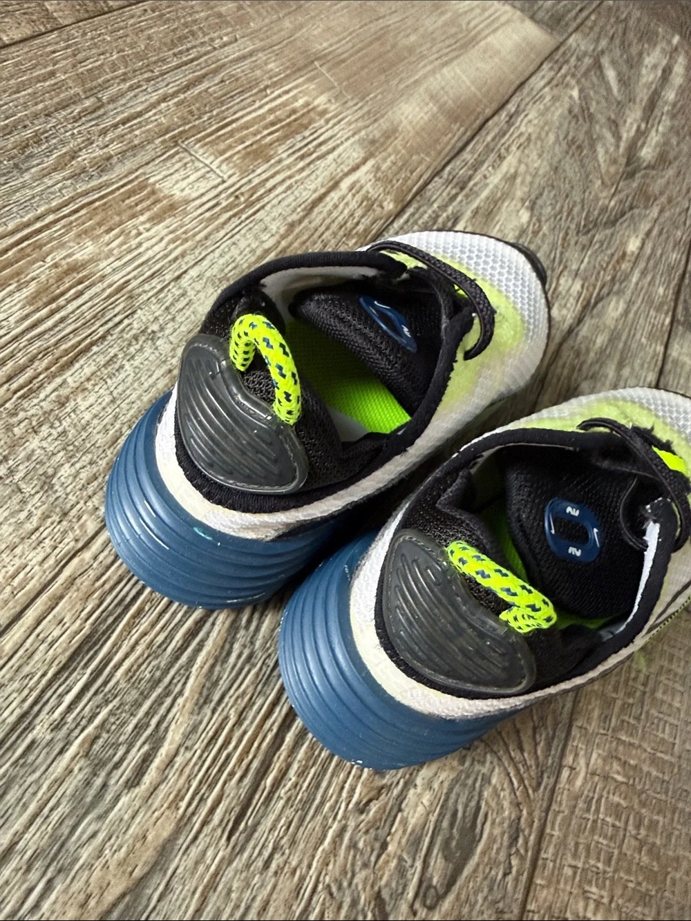 🌟Nike Air Max 🌟2090 Kids' Lightweight Mesh Sneakers - White & Neon Yellow, 9c